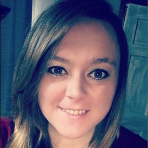 Meet your Posher, Lydia